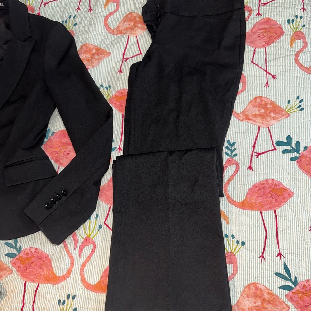 Women’s Express Classic Editor Black Suit Set - Picture 6 of 6